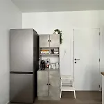 De Luxe Afrik A Grande Sale De Bain Privee Check In Autonome Cuisine Partagee 3* Liège