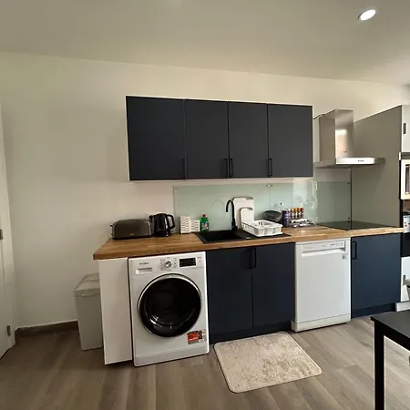 De Luxe Afrik A Grande Sale De Bain Privee Check In Autonome Cuisine Partagee Liège