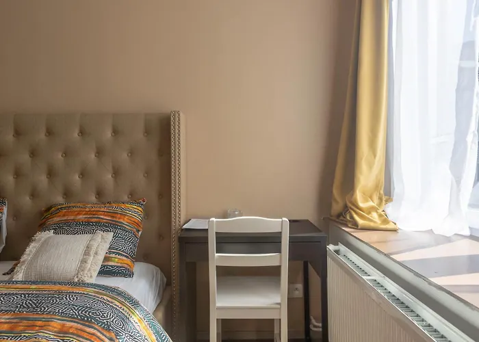 Gasthof De Luxe Afrik A Grande Sale De Bain Privee Check In Autonome Cuisine Partagee 3*