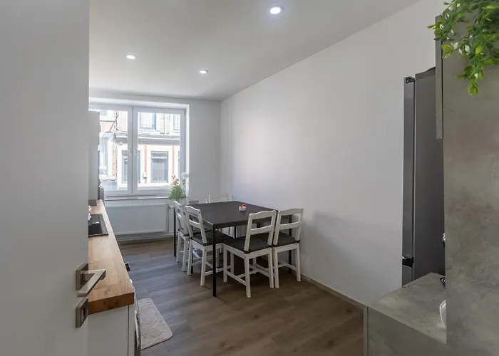 De Luxe Afrik A Grande Sale De Bain Privee Check In Autonome Cuisine Partagee Lüttich