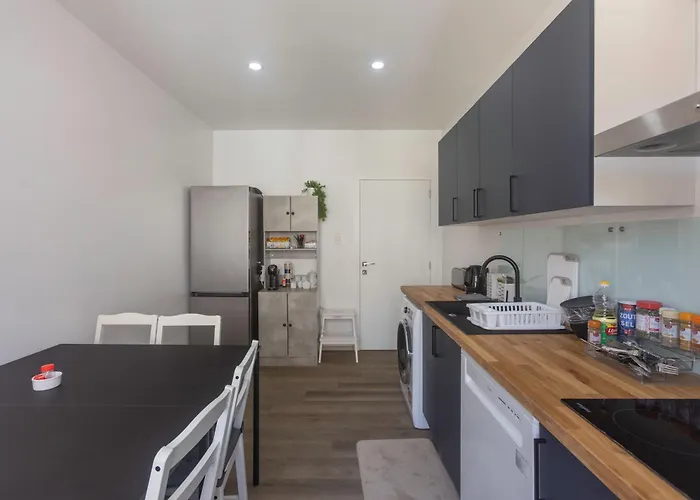 De Luxe Afrik A Grande Sale De Bain Privee Check In Autonome Cuisine Partagee